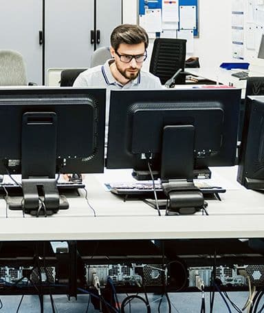 A security responder monitoring systems during an active investigation